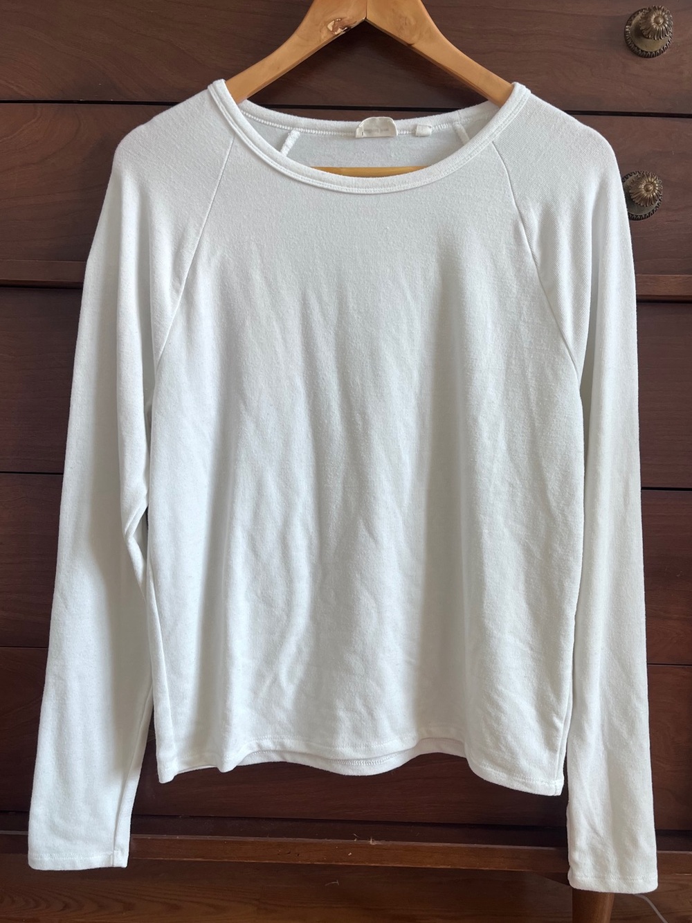 Wilfred Free White Classic Raglan Long Sleeve Top